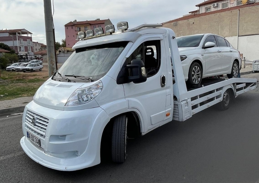 Lastik Değişimi Yol Yardım